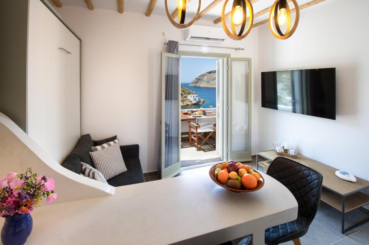 Droufakos' Home, Lux Seafront Apartment W. View Cherronisos  Екстериор снимка
